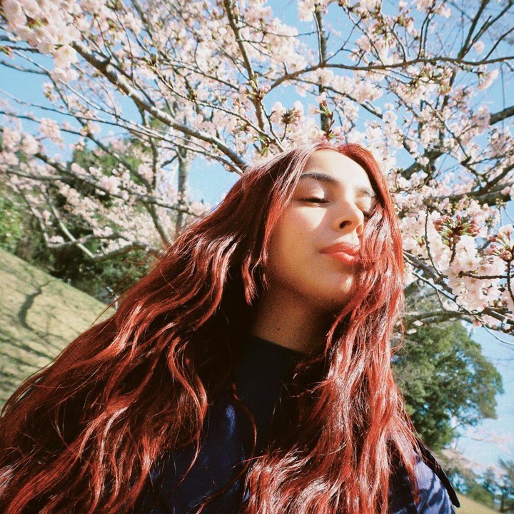 <p>Pemilik nama lengkap Julia Francesca Barretto Baldivia ini lahir di Marikina, Filipina pada 10 Maret 1997. Orang tuanya adalah Dennis Padilla dan Marjorie Barretto yang dahulunya juga pernah aktif sebagai aktor. (Foto: Instagram @juliabarretto)</p>