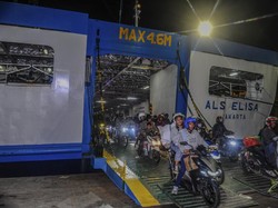 Polisi Prediksi Puncak Arus Mudik di Pelabuhan Merak Terjadi H-3 Lebaran