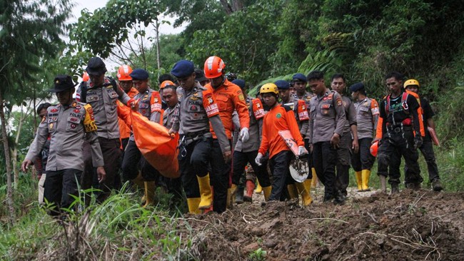 Tragedi Longsor Tewaskan Tiga Jiwa di Toraja Utara