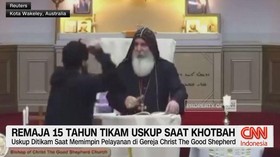 VIDEO: Remaja 15 Tahun Tikam Uskup Saat Khotbah