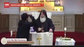 VIDEO: Detik-detik Pendeta Ditikam di Gereja Sydney