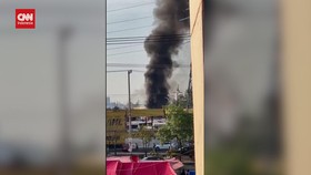 VIDEO: Helikopter Jatuh di Meksiko, 3 Orang Meninggal Dunia