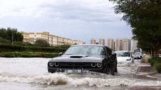 FOTO: Penampakan Dubai Tergenang Bak Kolam Air Imbas Hujan Deras