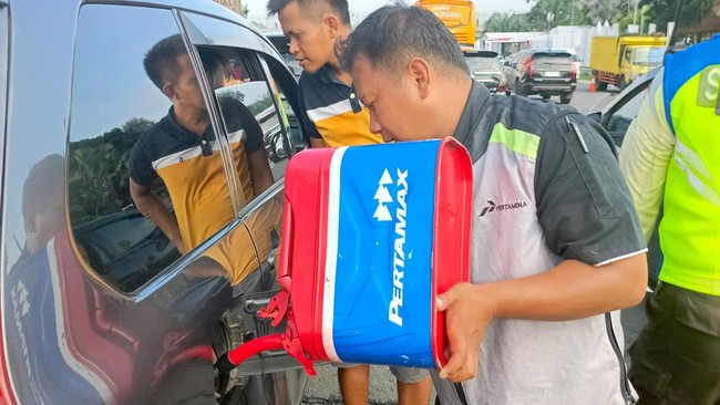 Hingga Senin (15/4), motorist Pertamina tercatat telah membantu 187 kendaraan yang kehabisan bakar bakar dalam perjalanan arus balik periode Lebaran 2024.