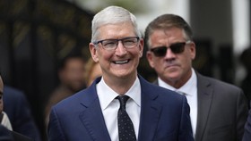 Bos Apple Jawab Keinginan Jokowi Soal Buat Pabrik di Indonesia