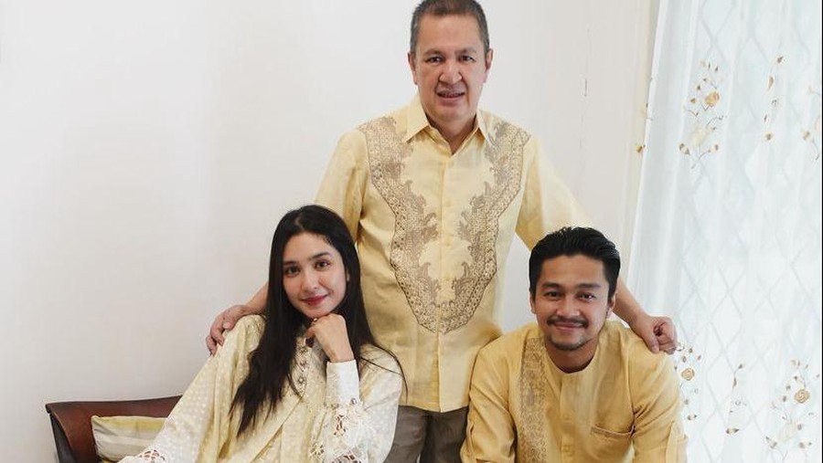 Deva Mahenra & Mikha Tambayong