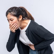5 Gejala Keracunan Makanan yang Perlu Diwaspadai