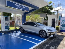 Uniknya Mobil Listrik, Macet-macetan Malah Lebih Irit