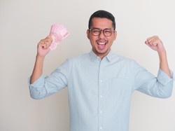 Butuh Dana Cepat? Tarik Tunai ATM Pakai Kartu Kredit BRI Bebas Biaya Admin