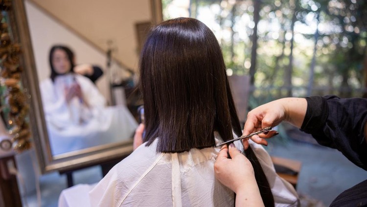 Potong rambut ibu hamil