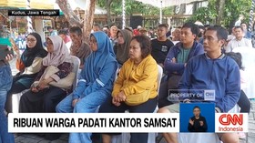 VIDEO: Samsat Kudus Diserbu Ribuan Warga