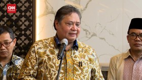 VIDEO:Iran-Israel Bergolak, Airlangga Sebut Harga BBM Belum Akan Naik
