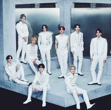 Lirik Lagu SARURU - TREASURE