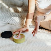 6 Manfaat Body Lotion, Salah Satunya Mencegah Tanda Penuaan Kulit