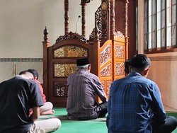 Jadwal Sholat Jumat Hari Ini 7 Maret 2025 di Berbagai Wilayah Indonesia