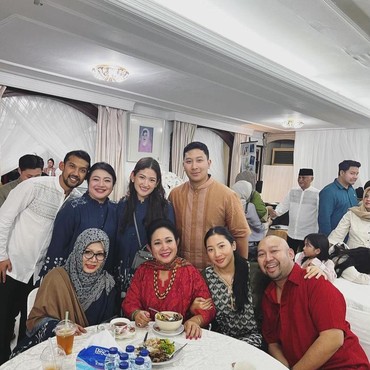 7 Momen Keluarga Cendana Halalbihalal, Tak Ada Mayangsari & Bambang Tri