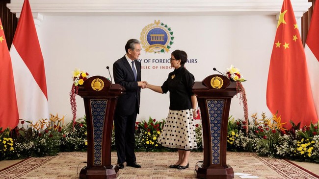 Indonesia dan China sepakat semua pihak terkait kondisi panas di Timteng harus menahan diri dan melakukan deeskalasi.
