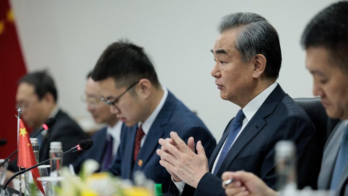 China Kecam Perang Timur Tengah, Minta AS Kelola Perbedaan