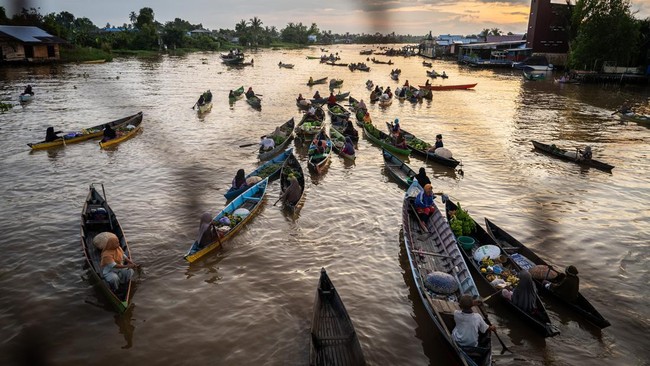 FOTO: Pesona Pasar Terapung Lok Baintan Kalimantan Selatan