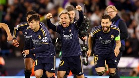FOTO: Madrid Menggigit, Man City Tersakiti