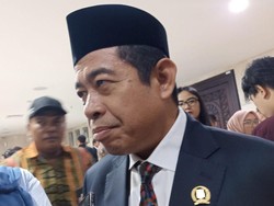 PKS Ungkit Pernah Tawari Anies Pakai Jas Putih tapi Pilih Netral