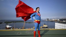 FOTO: Leonardo, Pengacara dari Brasil yang Kini Dikenal Jadi Superman