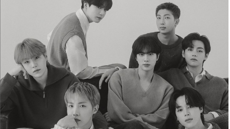 BTS Pop Up Store MONOCHROME