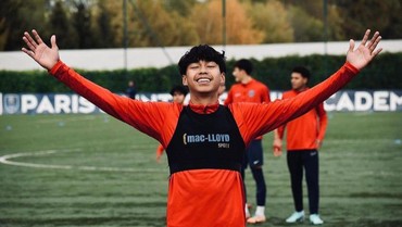 img-title Sekolah Bola di Paris, 7 Potret Putra Tampan Darius & Donna Gabung di Timnas Indonesia