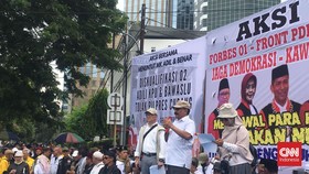 Eks Menag Fachrul Razi dan Soenarko Ikut Demo Jelang Putusan MK
