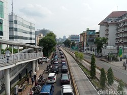 Kemacetan Mampang Mengular hingga Imigrasi Jaksel