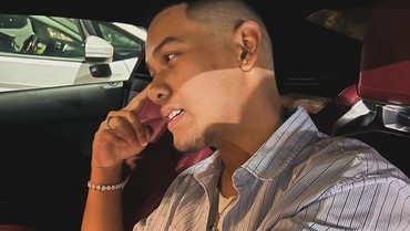 Jadi Sopir Turis di AS, Segini Penghasilan Nino Kuya