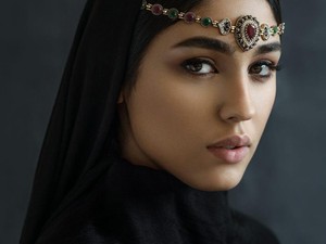 Terkenal Cantik-cantik, Ini 8 Rahasia Perawatan Kulit Alami Perempuan Iran 