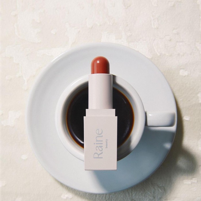 Raine Beauty Lip Velvet Hydrating Balm