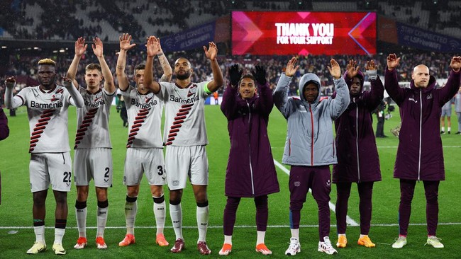 Berikut daftar tim lolos semifinal Liga Europa yang terdiri dari dua klub Italia, satu klub Jerman, dan satu klub Prancis.