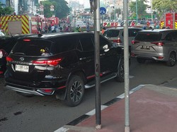 Lalin Semanggi Arah ke Mampang Dialihkan Imbas Kebakaran