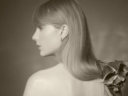 Emak-emak Ngeluh Gegara Album Baru Taylor Swift