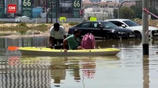 VIDEO : Relawan Arungi Dubai untuk Evakuasi Korban Banjir