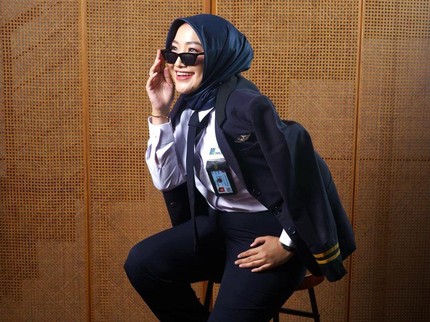 Cerita Bunda Tiara Alincia Punya Profesi Unik Sebagai Masinis MRT, Happy Ditengok Anak