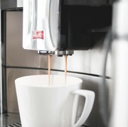 Lebih Rendah Kafein, Benarkah Kopi Decaf Lebih Sehat untuk Dikonsumsi?