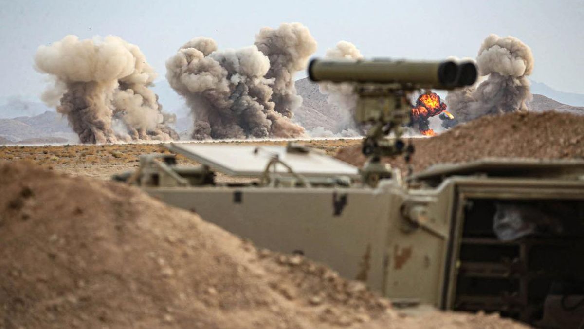 AS Kecele Dikecoh Iran Pakai Senjata Palsu