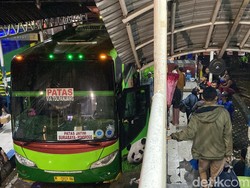 Terminal Purabaya Diserbu 35 Ribu Penumpang Gelombang Kedua Arus Balik