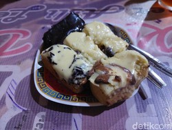 Kue Balok Kang Didin, Kuliner Legendaris yang Masih Hits di Bandung