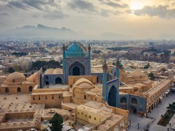 Sejarah Peradaban Islam di Isfahan, Kota Iran yang Diserang Israel
