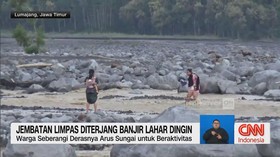 VIDEO: Jembatan Limpas Diterjang Banjir Lahar Dingin