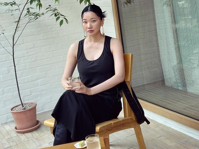 Kemampuan aktingnya semakin diakui hingga tahun 2022 lalu, Jang Yoon Ju berhasil memerankan serial Netflix, 'Money Heist Korea'./ foto:instagram.com/yoonjujang