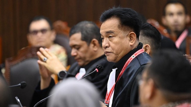 Yusril Ihza Mahendra menyatakan 3 hakim konstitusi yang berbeda pendapat tidak menyinggung diskualifikasi Prabowo-Gibran seperti yang dikehendaki para penggugat