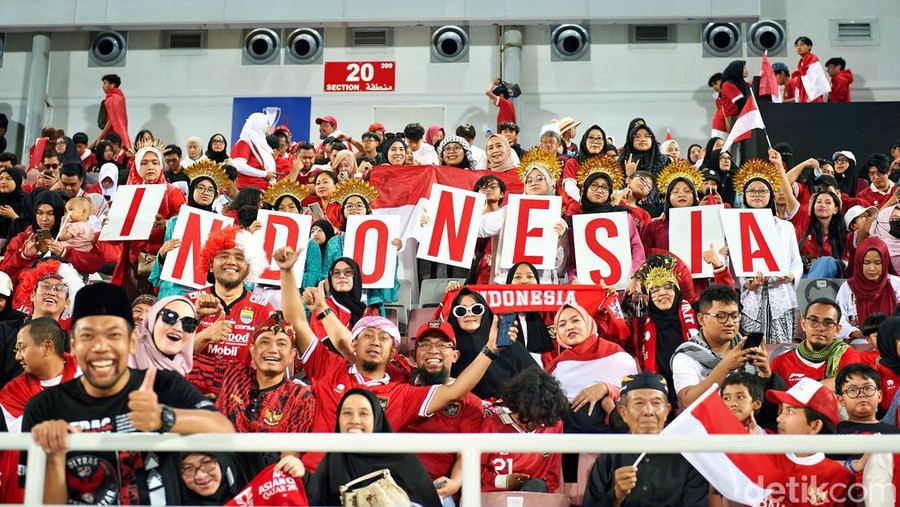 Suporter Timnas Indonesia U-23 di Qatar Suporter Timnas Indonesia U-23 di Qatar