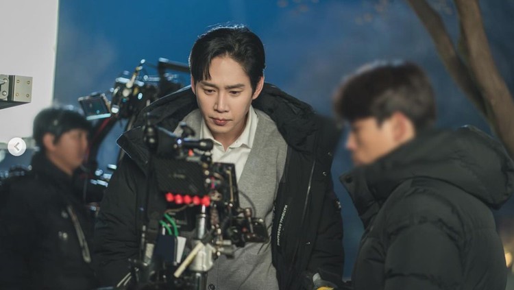 Unggahan Instagram Park Sung Hoon banjir kritik penonton drama Korea Queen of Tears