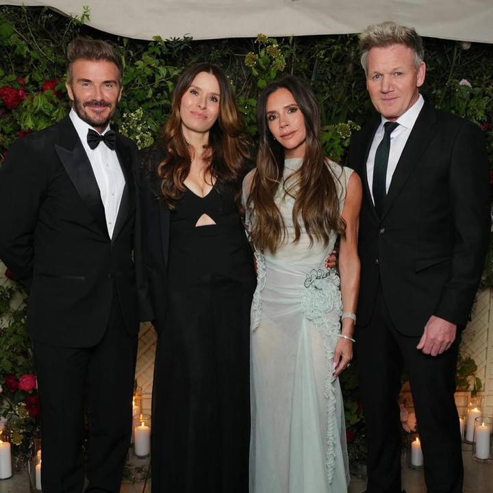 <p>Selain para artis di bidang film dan dunia musik, Victoria juga mengundang celebrity chef Gordon Ramsay, nih. (Foto: Instagram @victoriabeckham)</p>