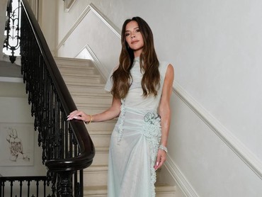 Victoria Beckham Menangis Bongkar Fakta Pernah Terlilit Utang demi Bisnis Fashion
